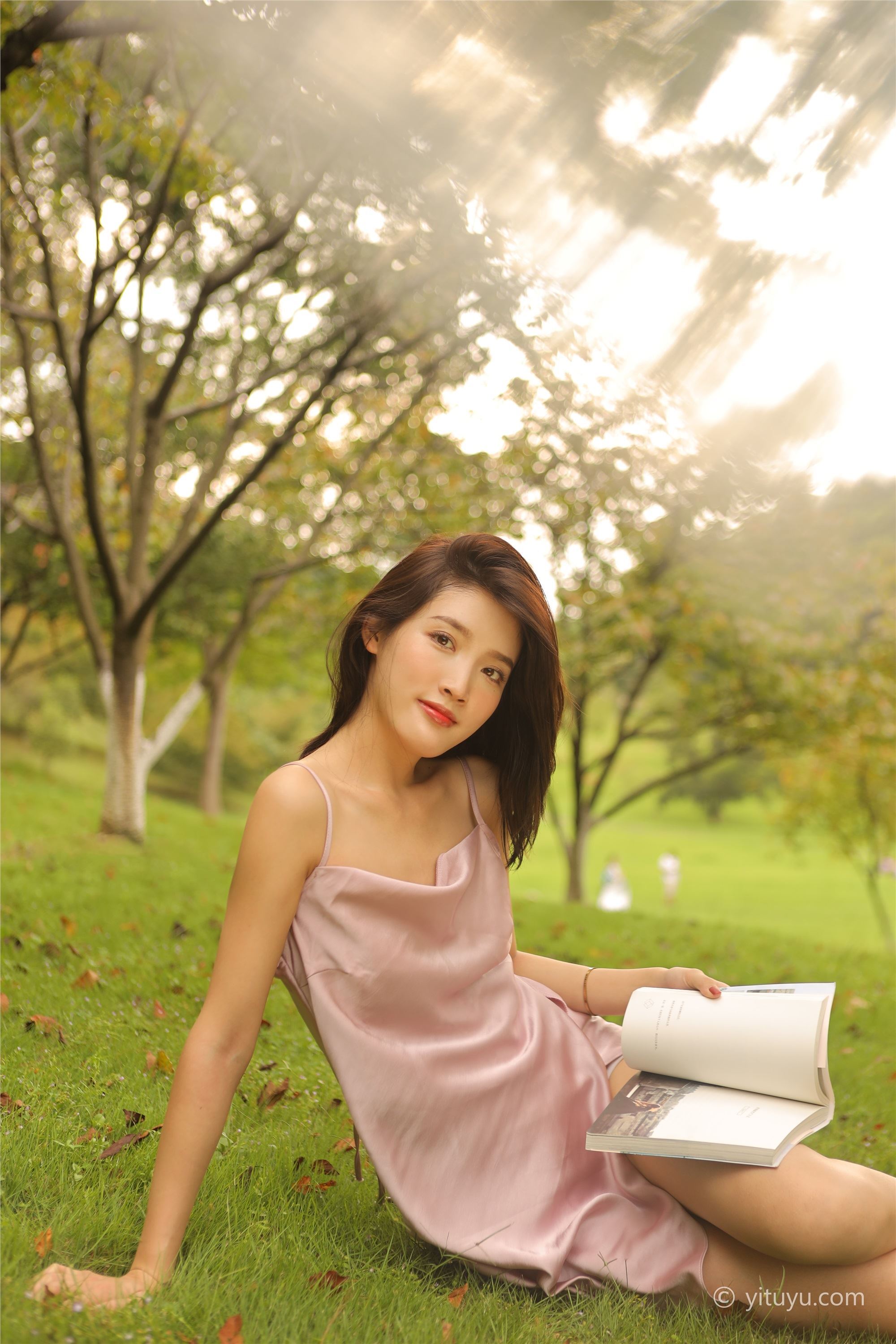 YITUYU艺图语  2021.05.14 她，ta 巧玲